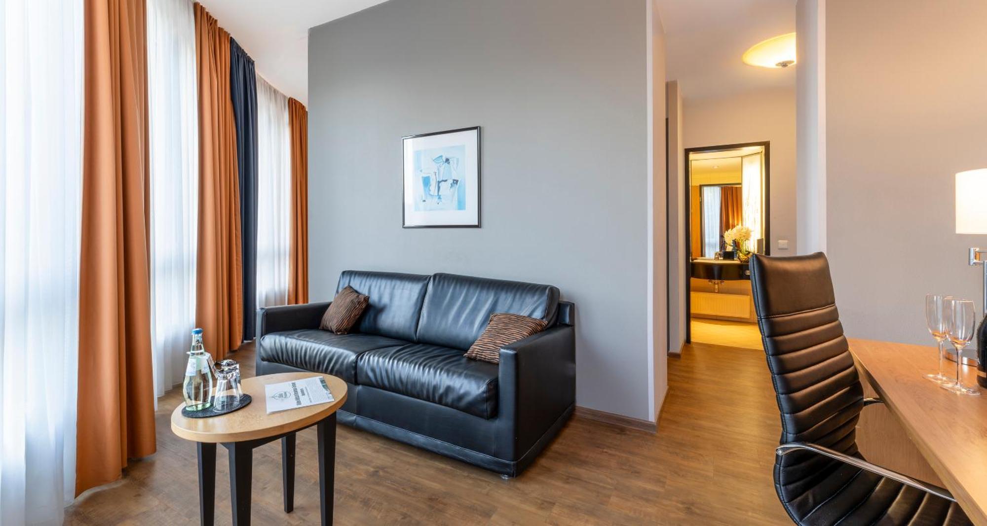 Plaza Premium Hotel Cologne